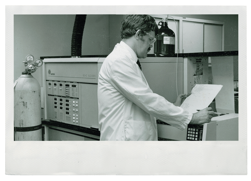 1977.2 Lab In Cuyahoga Falls Lab 70s 2